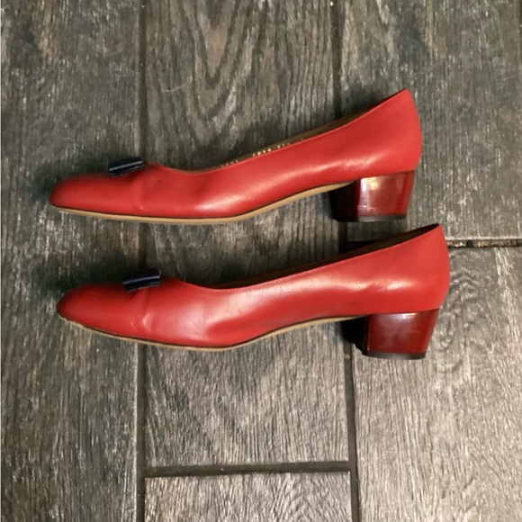 💥PRICE DROP💥 Salvatore Ferragamo Pumps - Picture 4 of 6